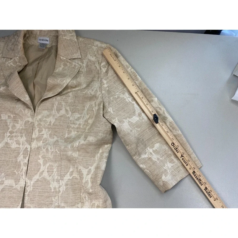 Chicos Blazer 2 Floral Jacquard Beige Lightweight Spring Summer Career Jacket - Picture 6 of 13